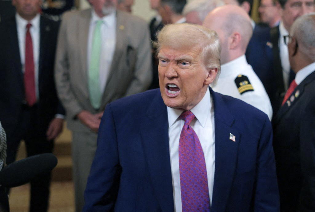 Trump says US will send Ukraine Patriot air defense systems