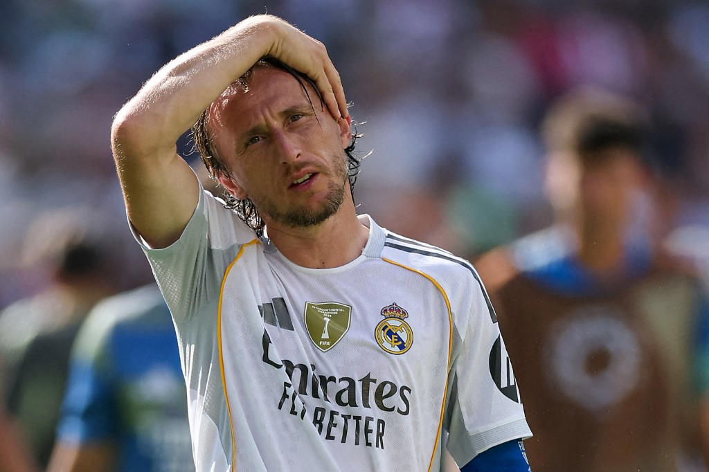 AC Milan confirm Modric arrival