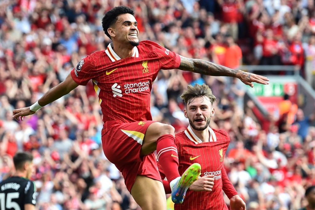 Bayern agree deal to sign Liverpool winger Diaz