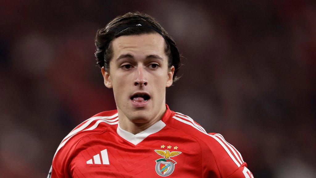 Real Madrid sign Benfica’s Carreras to continue summer rebuild