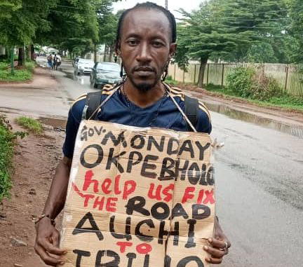 Artist treks from Akoko-Edo to Benin over bad road, kidnappings