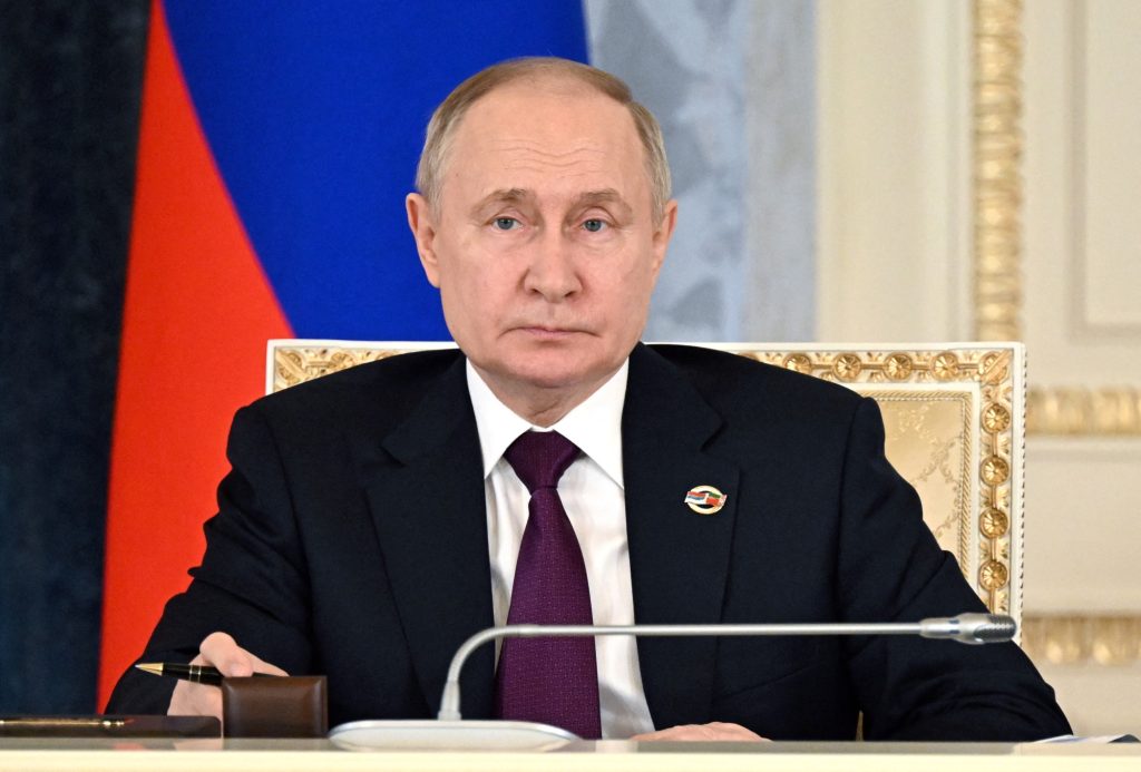 Putin says Russia wants lasting peace in Ukraine