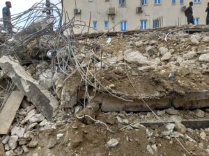 Panic as 3-storey building collapses, gas leak reported in Lagos