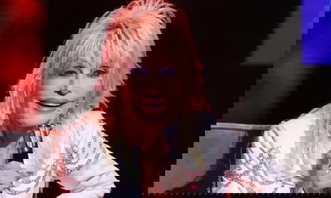 Dolly Parton scraps Vegas shows over health issues