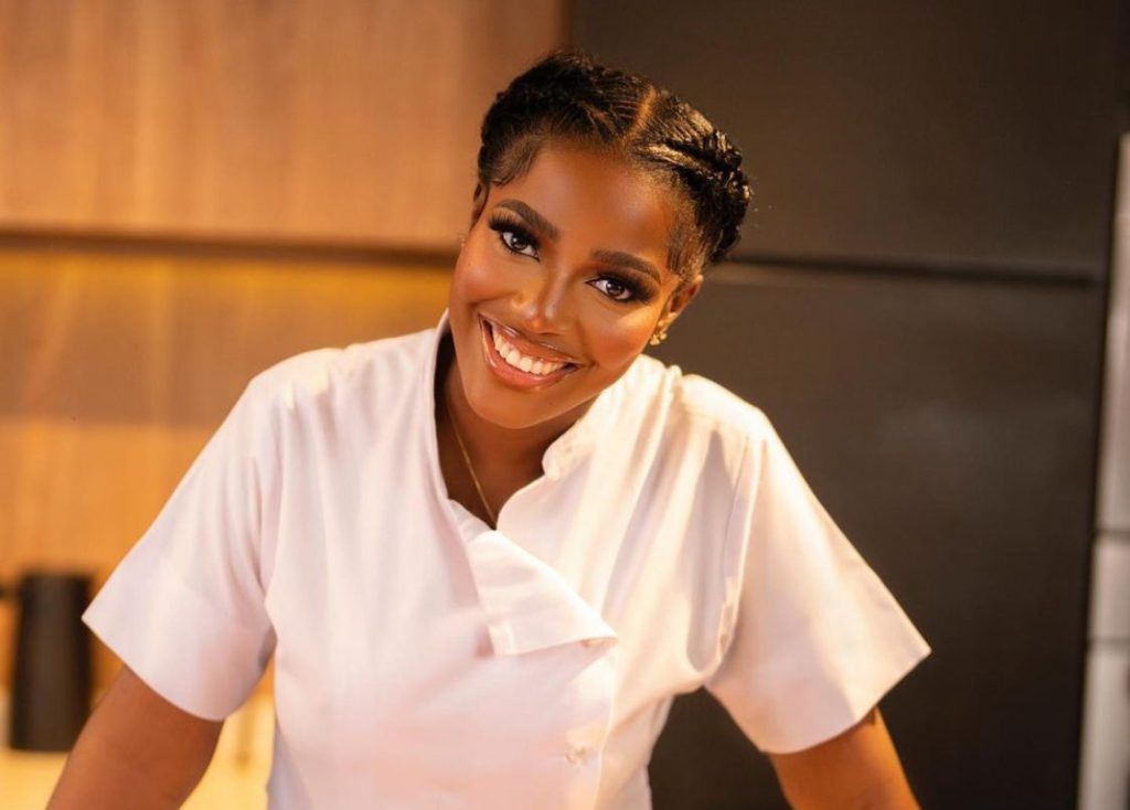 Who is Hilda Baci cooking the biggest pot of jollof rice?