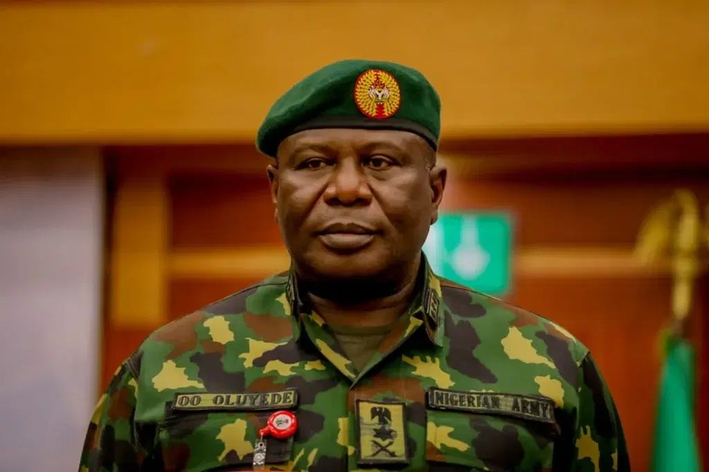 Army chief commends Ogoja troops, orders renovation of barracks, schools