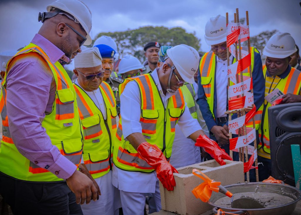 Aiyedatiwa flags off construction of 32 housing units for cabinet members