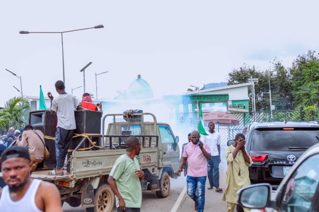 {PHOTOS) Natasha’s Return: Supporters dispersed at NASS gate
