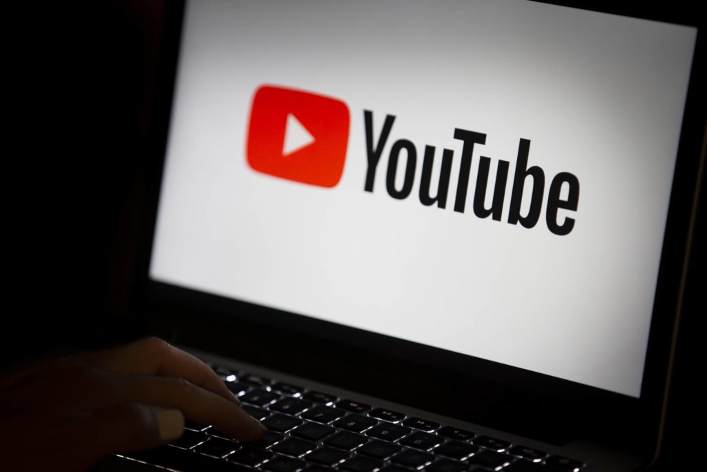 YouTube,