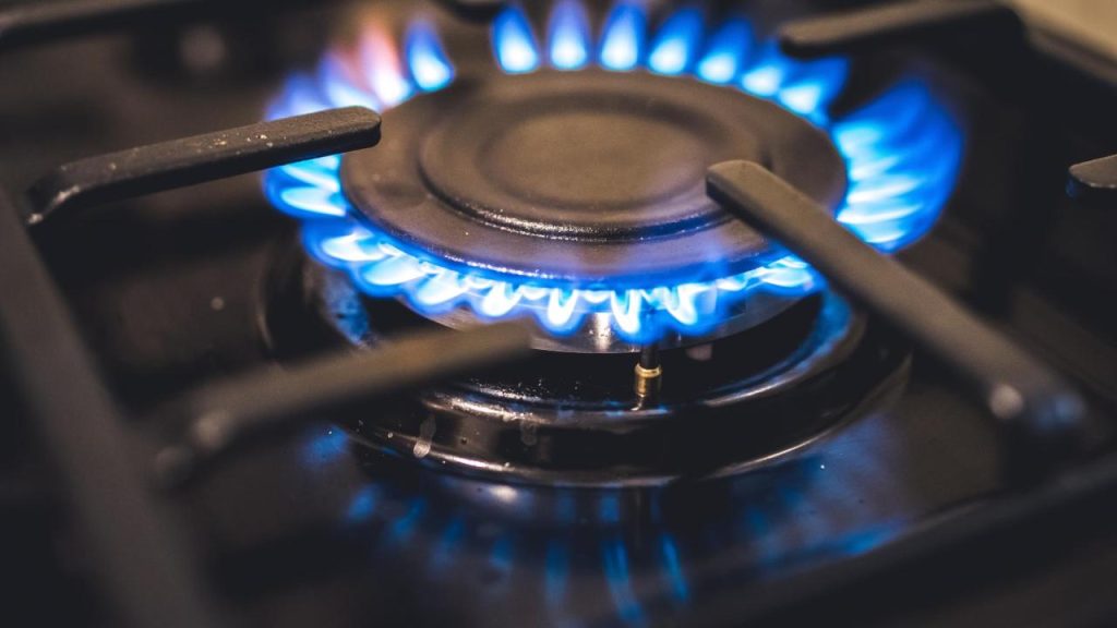 Cooking gas price decline 21.42% to N16, 195.07 – NBS