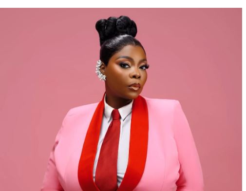 Celebrity interviews thrive on connection , authenticity — Honeypot