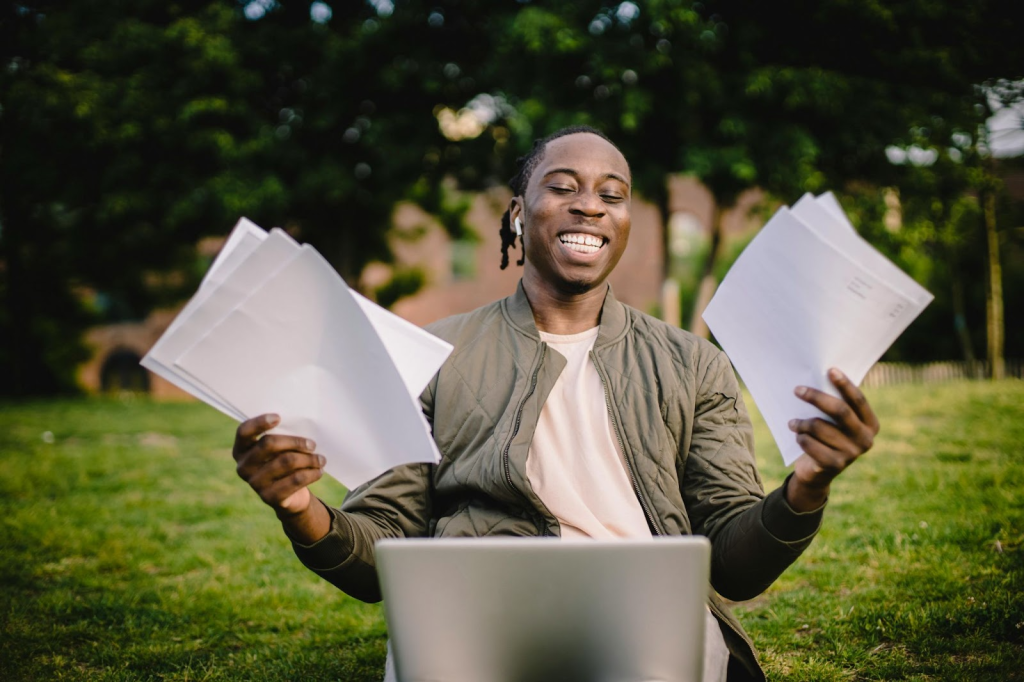 Beat Writer's Block: Top 5 Free AI Essay Writers You Can Use Today
