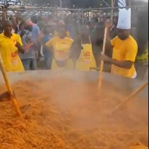 World’s largest pot of Jollof Rice: Minister lauds Hilda Baci, pledges FG’s support