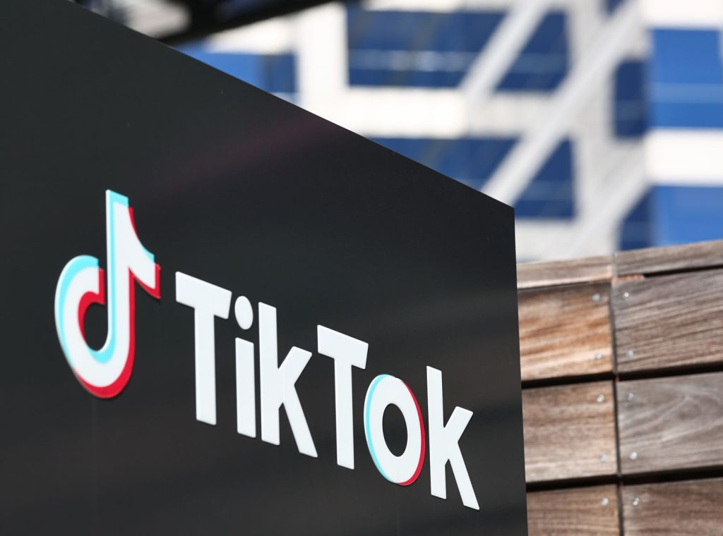 Trump, China’s Xi to meet Friday on finalising TikTok ownership deal