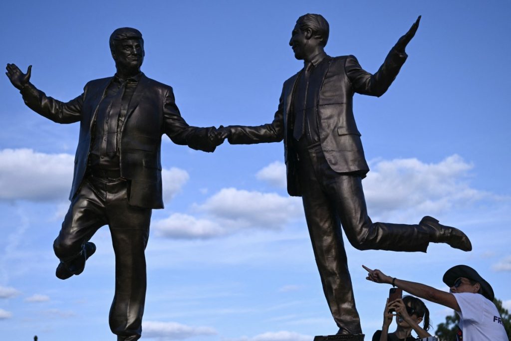 Statue of Trump, Epstein hand-in-hand reappears near US Capitol