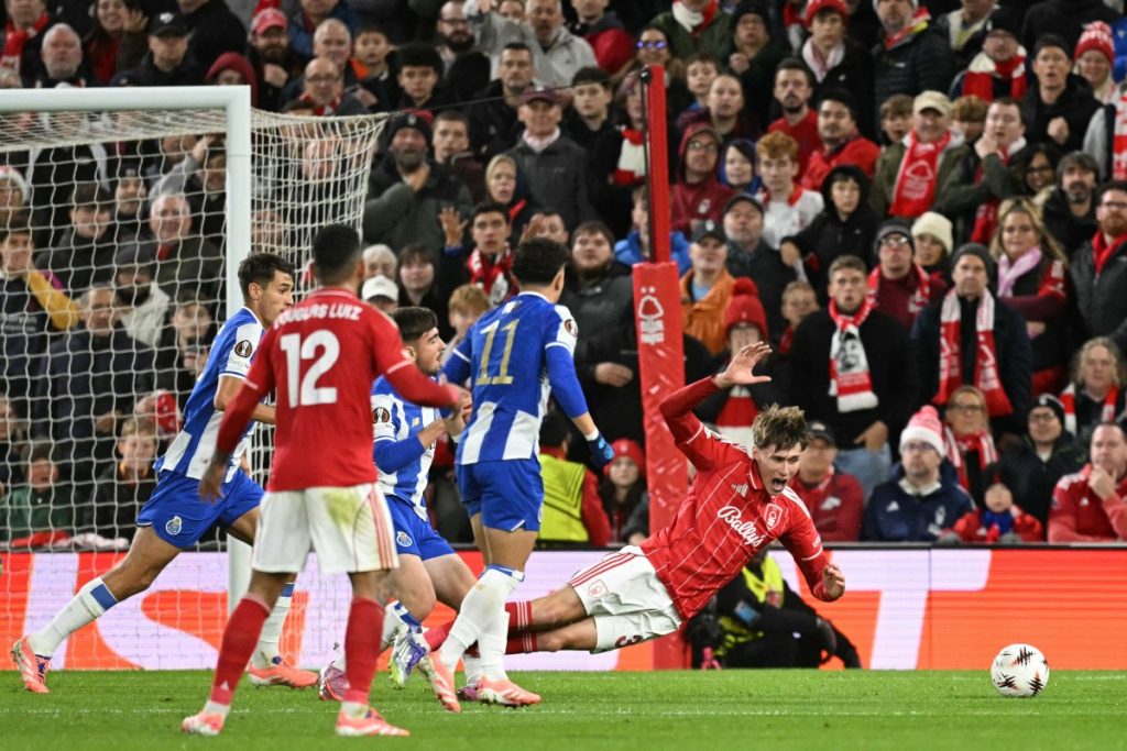 Europa League: Nottingham Forest defeat Porto 2-0 on Dyche debut