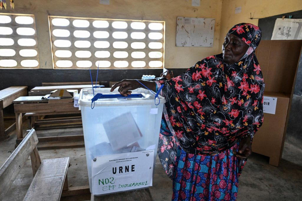 AFP__20251025__79ZJ4WE__v1__MidRes__IcoastVote-1024x684.jpg Ivory Coast’s Ouattara set for fourth term, early results suggest