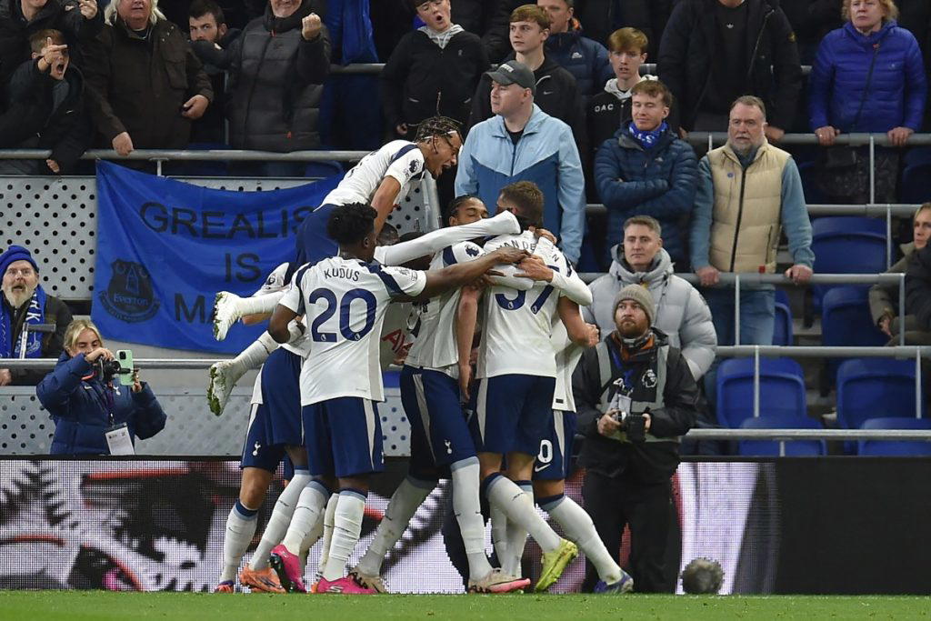 AFP__20251026__823E86V__v1__MidRes__FblEngPrEvertonTottenham-1024x683.jpg Van de Ven double sinks Everton as Spurs climb to third