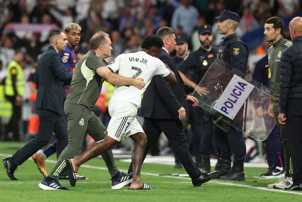AFP__20251026__823F2KG__v1__HighRes__FblEspLigaRealMadridBarcelona-1024x683.jpg 'I'm sorry; it's passion, love for Real Madrid' - Vinicius apologises for substitution huff