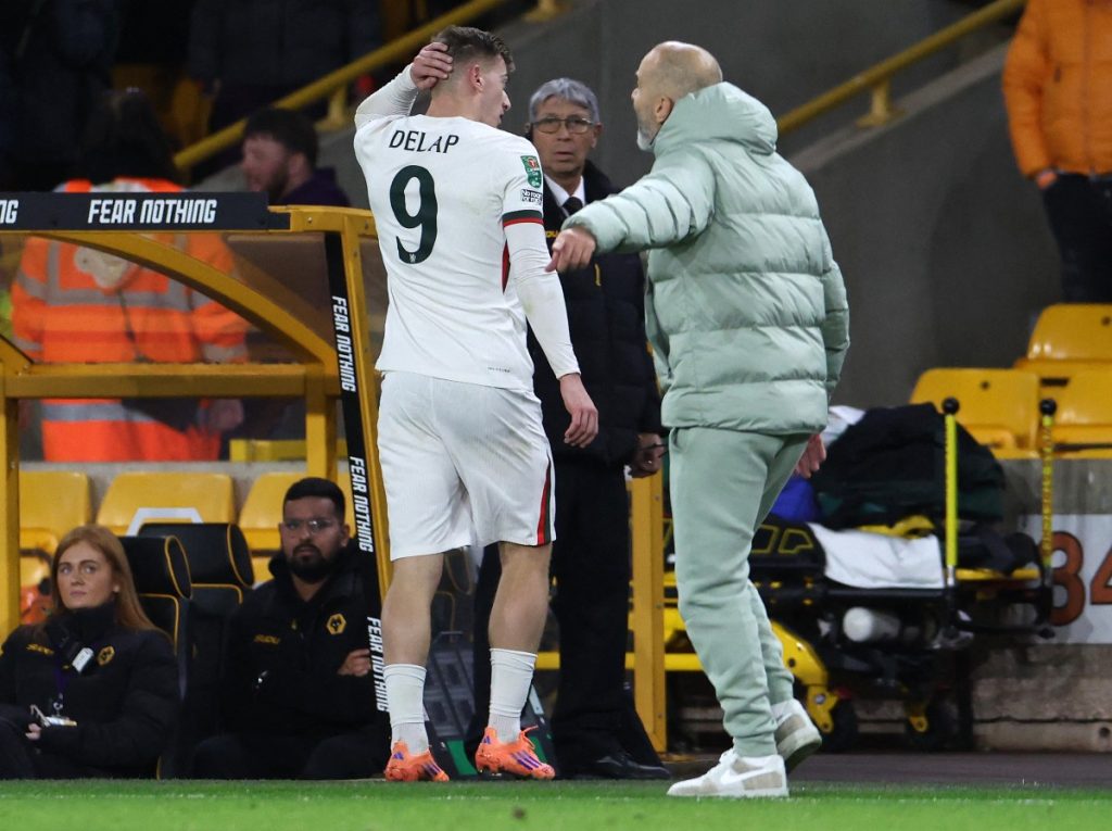 AFP__20251029__82FQ7ZB__v1__MidRes__FblEngLcupWolvesChelsea-1024x765.jpg Maresca slams Delap for ‘stupid’ red card in Chelsea win at Wolves