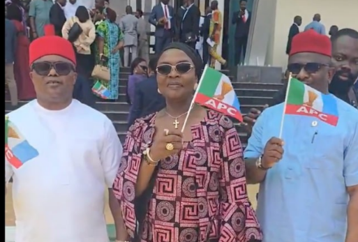 Mbah: Enugu cabinet members join APC, as Sunday Udeh-Okoye resigns from PDP