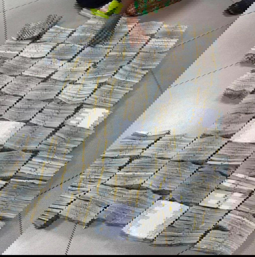Foreign currency found with passengers at Lagos airport