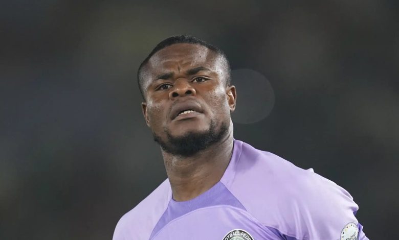 2026 WCQ: ‘Calm down o’ – Moment Nigerian fans warn Nwabali at Uyo airport [Video]