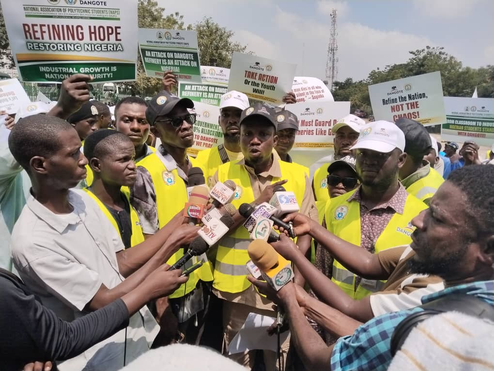 WhatsApp-Image-2025-10-29-at-1.06.42-PM.jpeg NAPS rallies support for Dangote Refinery, urges Govt protection