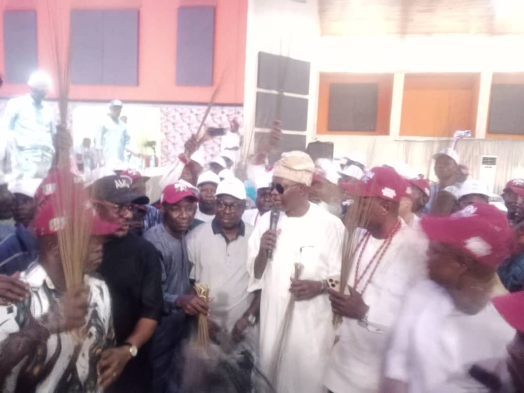 WhatsApp-Image-2025-10-30-at-7.32.04-AM-1024x768.jpeg 2027: Ondo will speak with one voice for Tinubu – Bunmi Tunji-Ojo declares