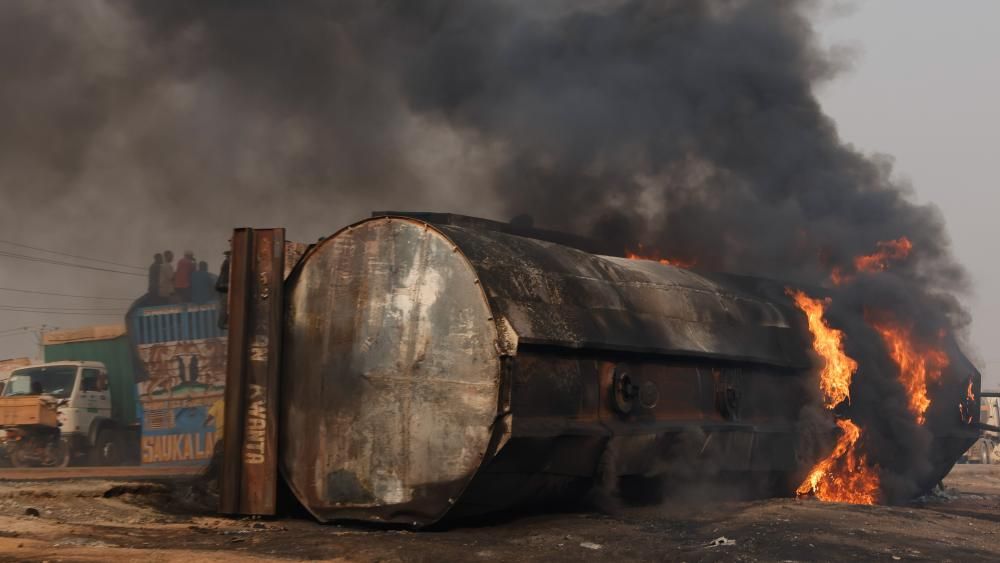 Tanker Explosion: Unconfirmed deaths, vehicles burnt on Abeokuta-Sagamu expressway