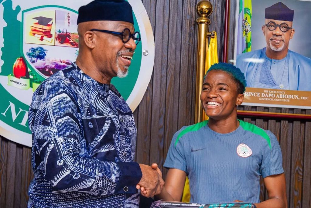 gov-abiodun-and-super-falcons-1024x685.jpeg Gov. Abiodun rewards Super Falcons with ₦50m