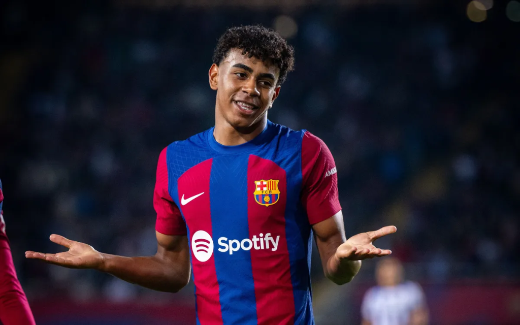 Yamal injury complicated, return date uncertain, says Barca coach Flick