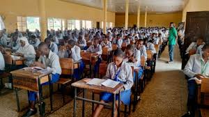 Parents, teachers fault mathematics waiver for arts students, advocate pass grade