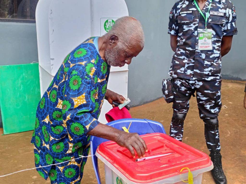 Anambra guber: Early arrival materials, security as voting begins