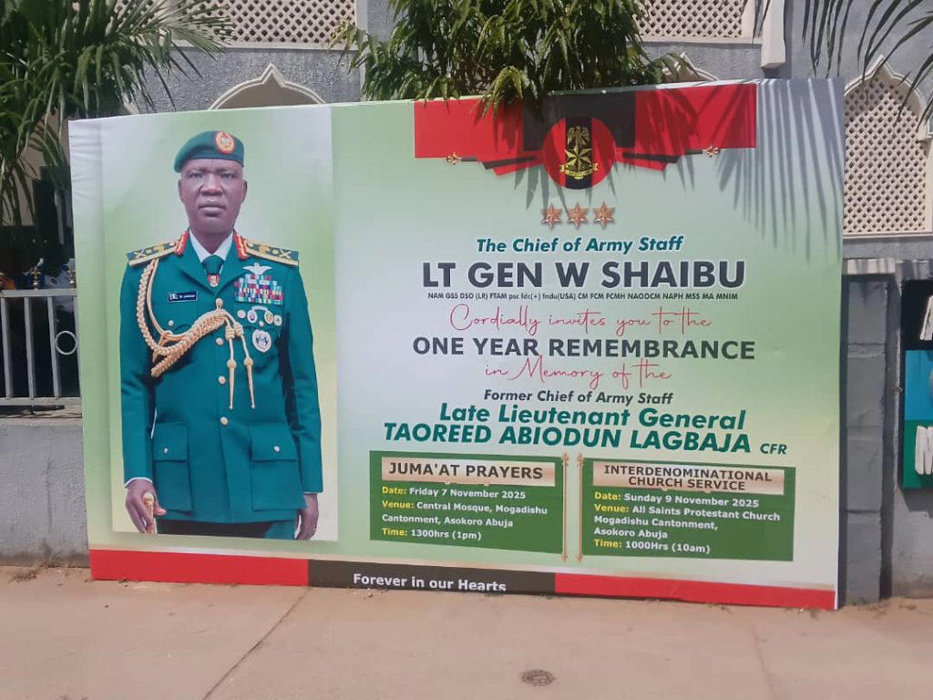 Army Chief, officers pay tribute to late Lt.-Gen. Lagbaja