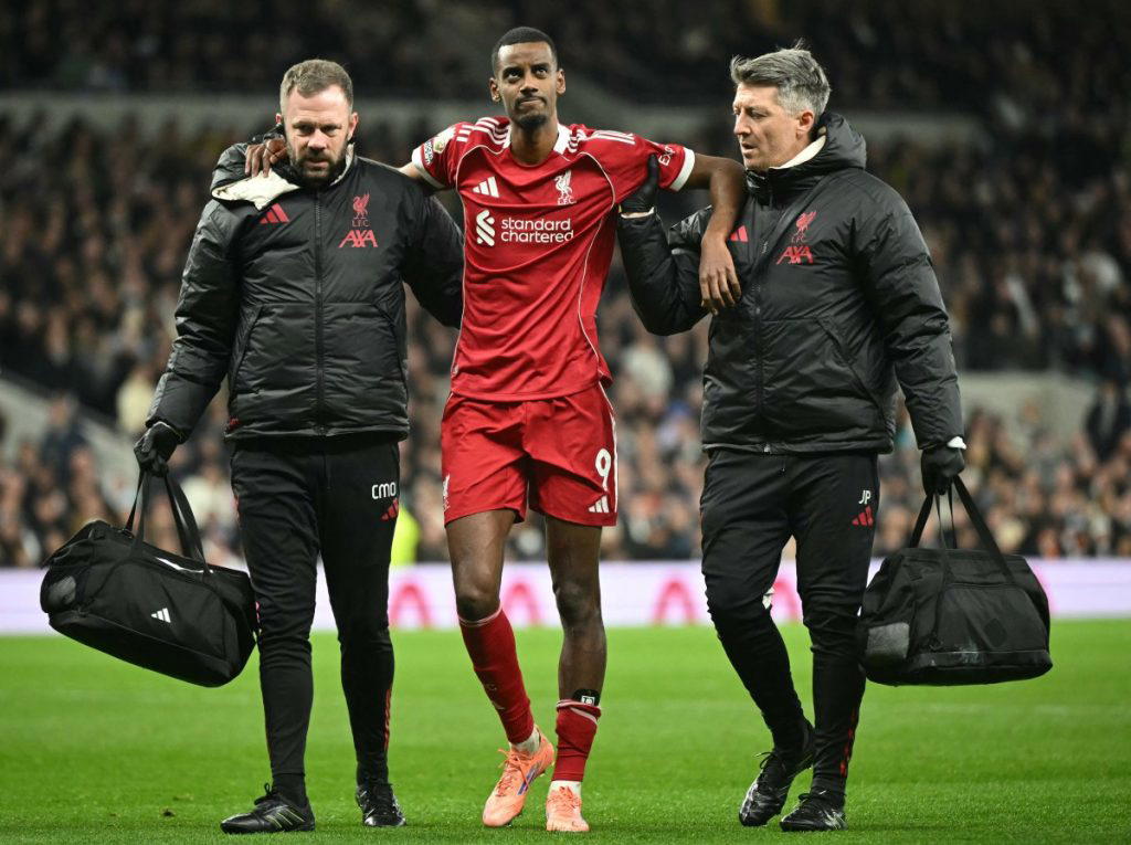 Liverpool fear Isak has broken leg – Reports