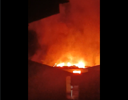 Breaking: Fire guts Berger Suya tyre market in Lagos