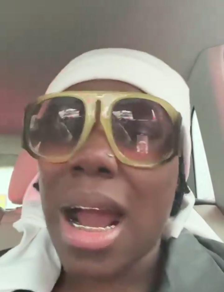 ‘We’re coming to save you’ – Teni reacts to 2Face’s distress call