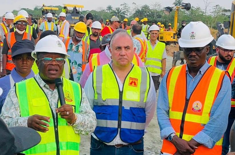 Lagos–Calabar Coastal Highway to feature relief stations, CCTV, Solar lighting – Minister