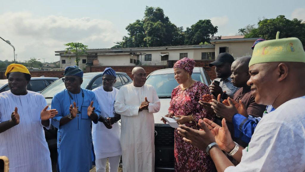 Abiodun gifts SUVs to 20 Ogun LG chairmen